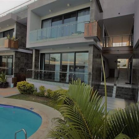 One Rodney Heights Condominiums Gros Islet Exterior photo
